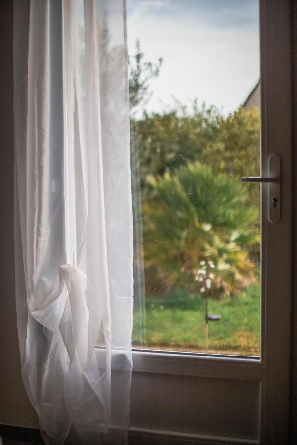 Bed and Breakfast La Maison D'Elise Dollon Екстер'єр фото